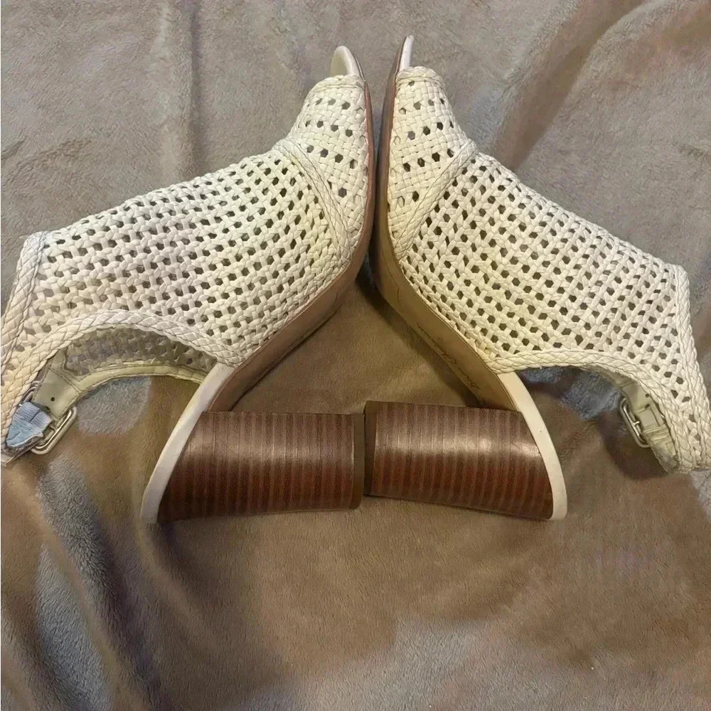 Sam Edelman Ivory Basketweave Open‎ Toe Booties
